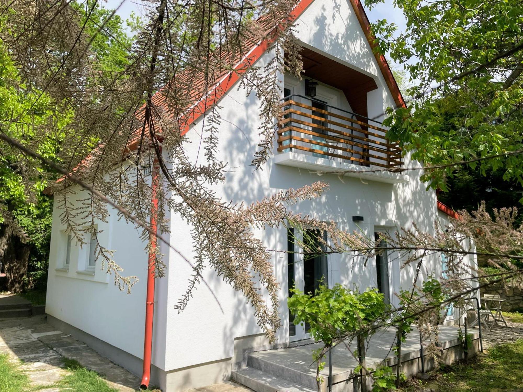 Quiet, Green, Relaxing Place - 2 Bedroom Apartment Balatonfüred Εξωτερικό φωτογραφία